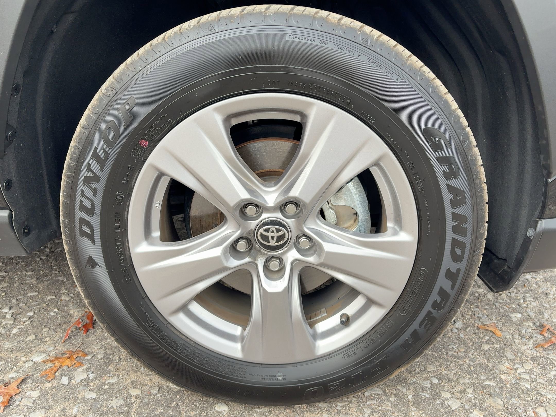 Thumbnail: 2025 Toyota RAV4 - 10