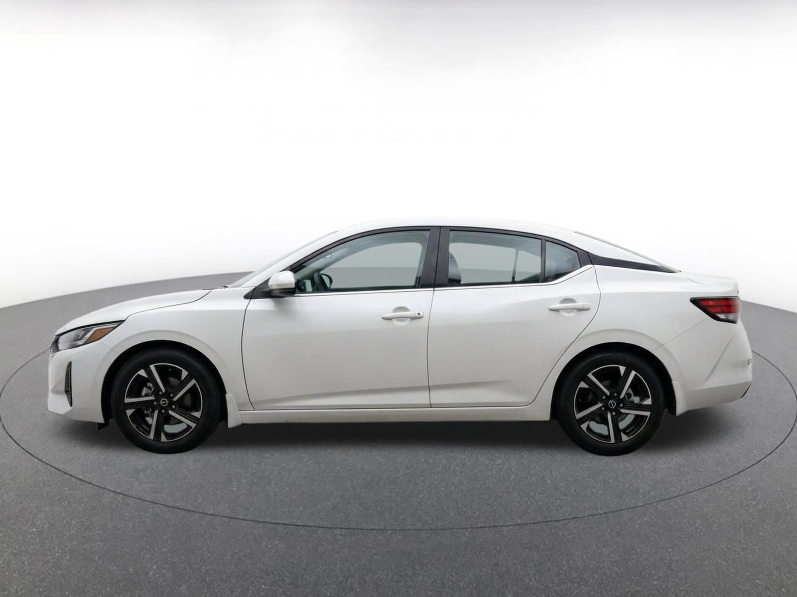 Thumbnail: 2025 Nissan Sentra - 4