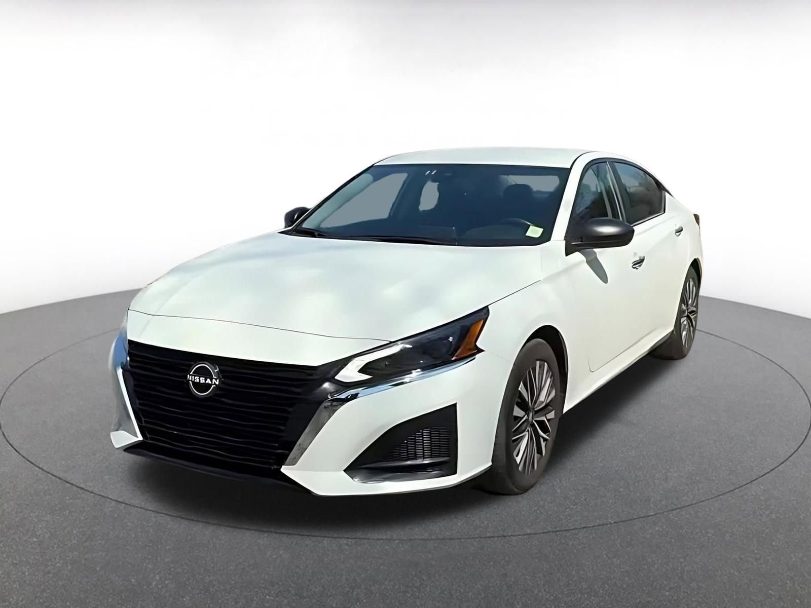 Thumbnail: 2025 Nissan Altima - 7