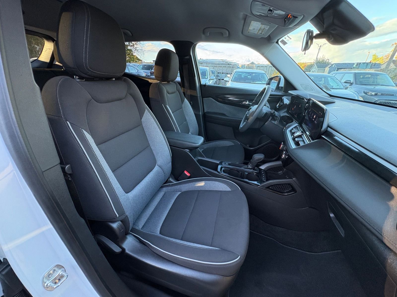 Thumbnail: 2025 Chevrolet TrailBlazer - 34