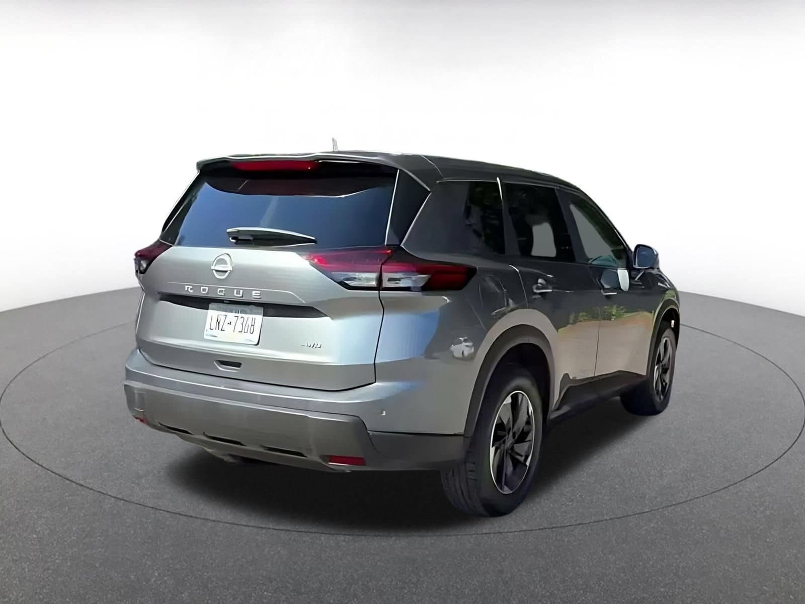 Thumbnail: 2025 Nissan Rogue - 12