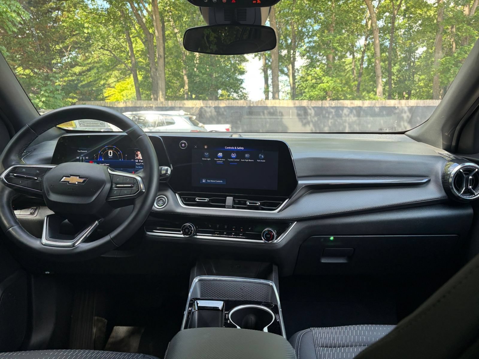Thumbnail: 2025 Chevrolet Equinox - 33