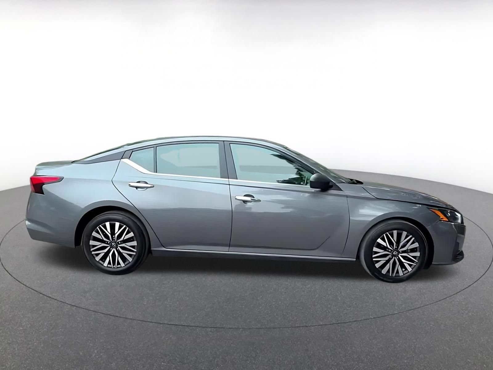 Thumbnail: 2025 Nissan Altima - 13