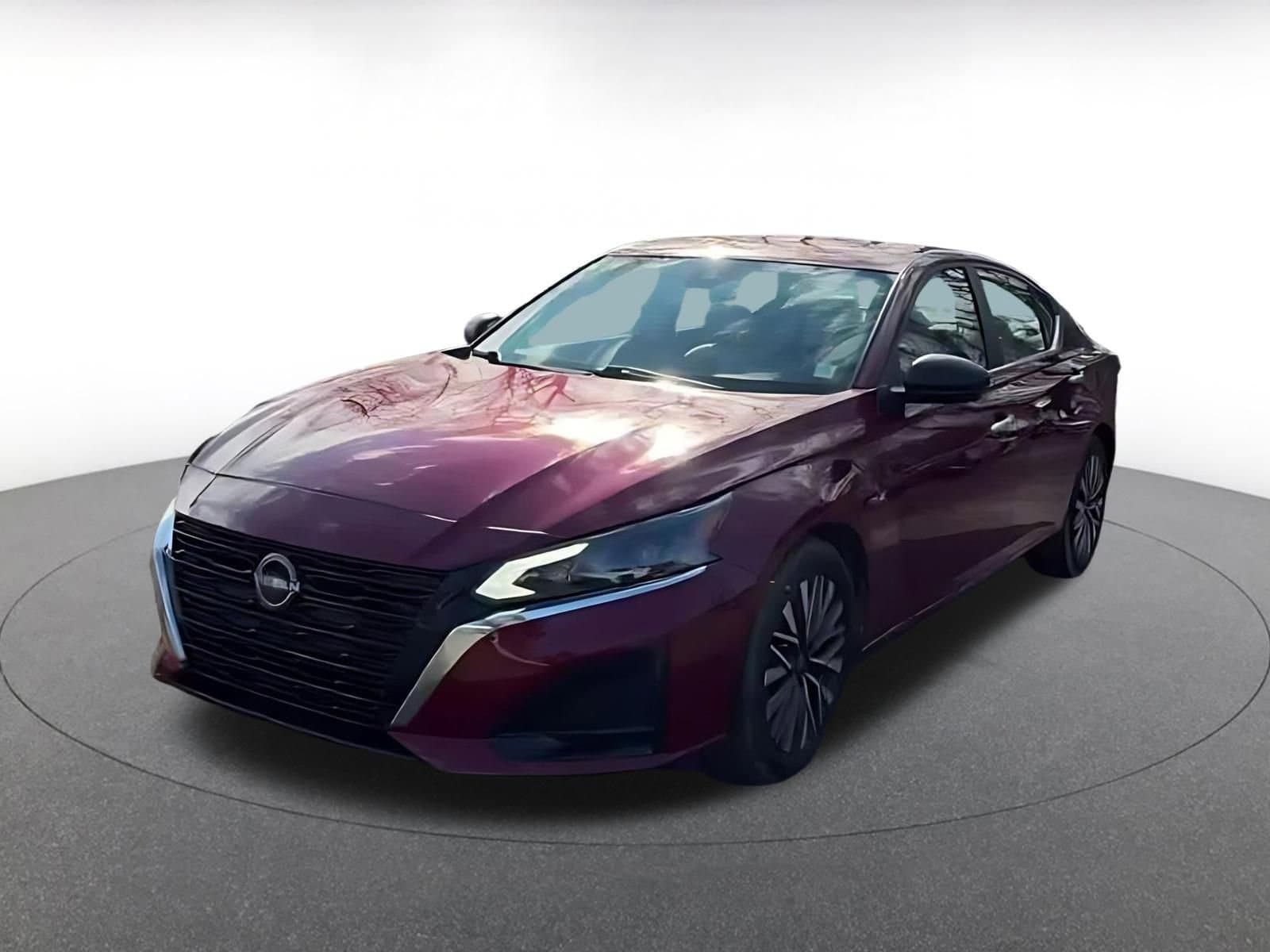 Thumbnail: 2025 Nissan Altima - 4