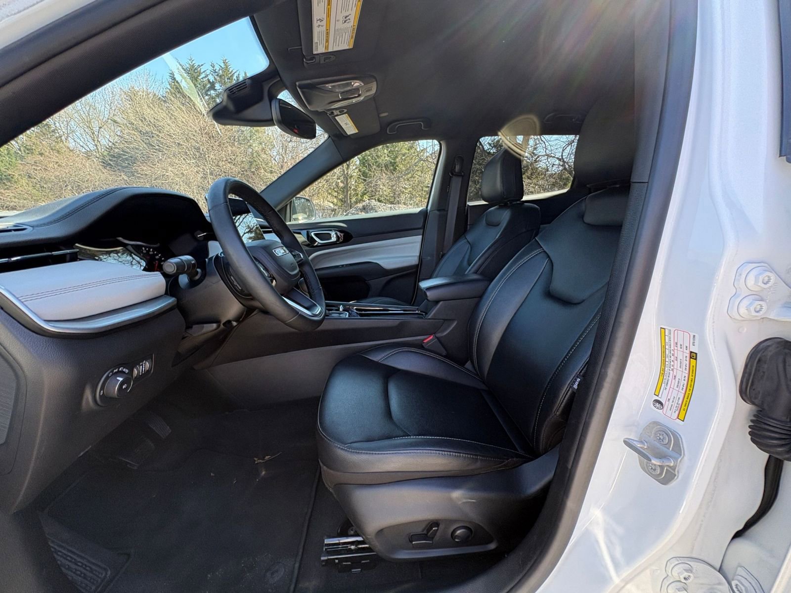 Thumbnail: 2025 Jeep Compass - 24