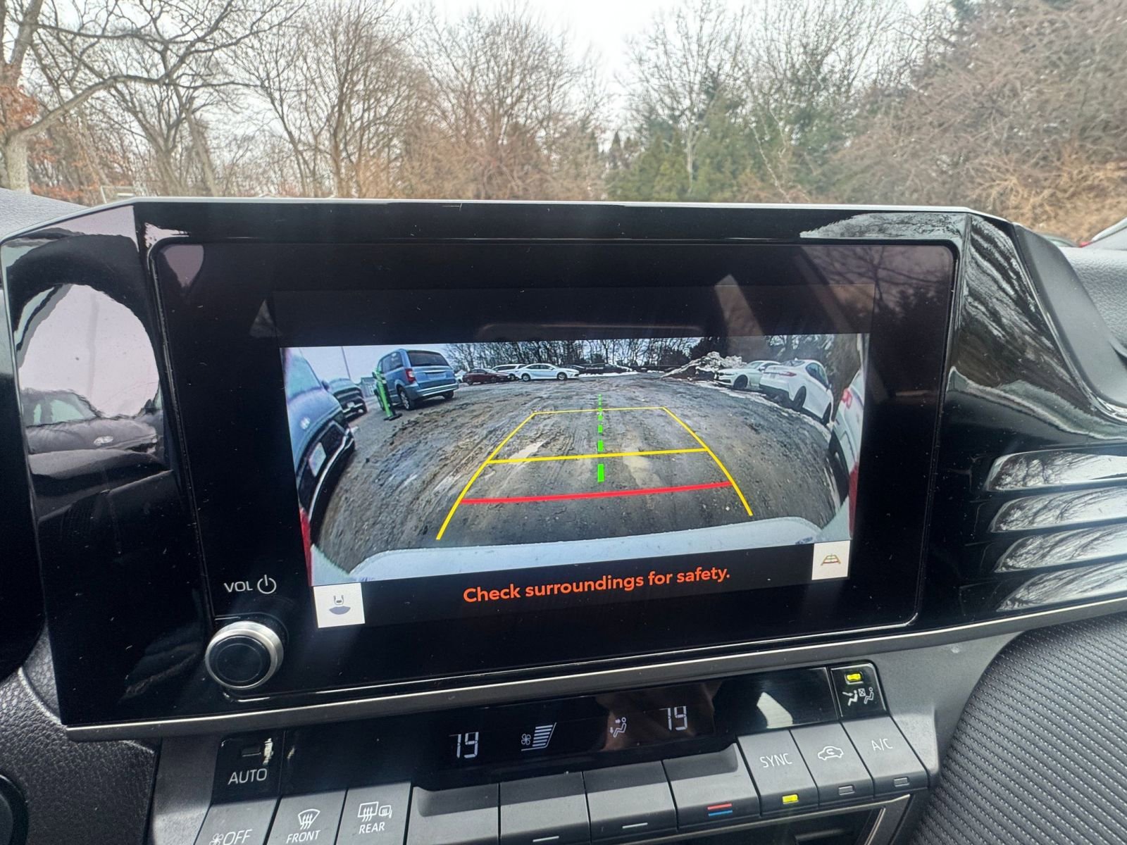 Thumbnail: 2025 Toyota Camry - 21