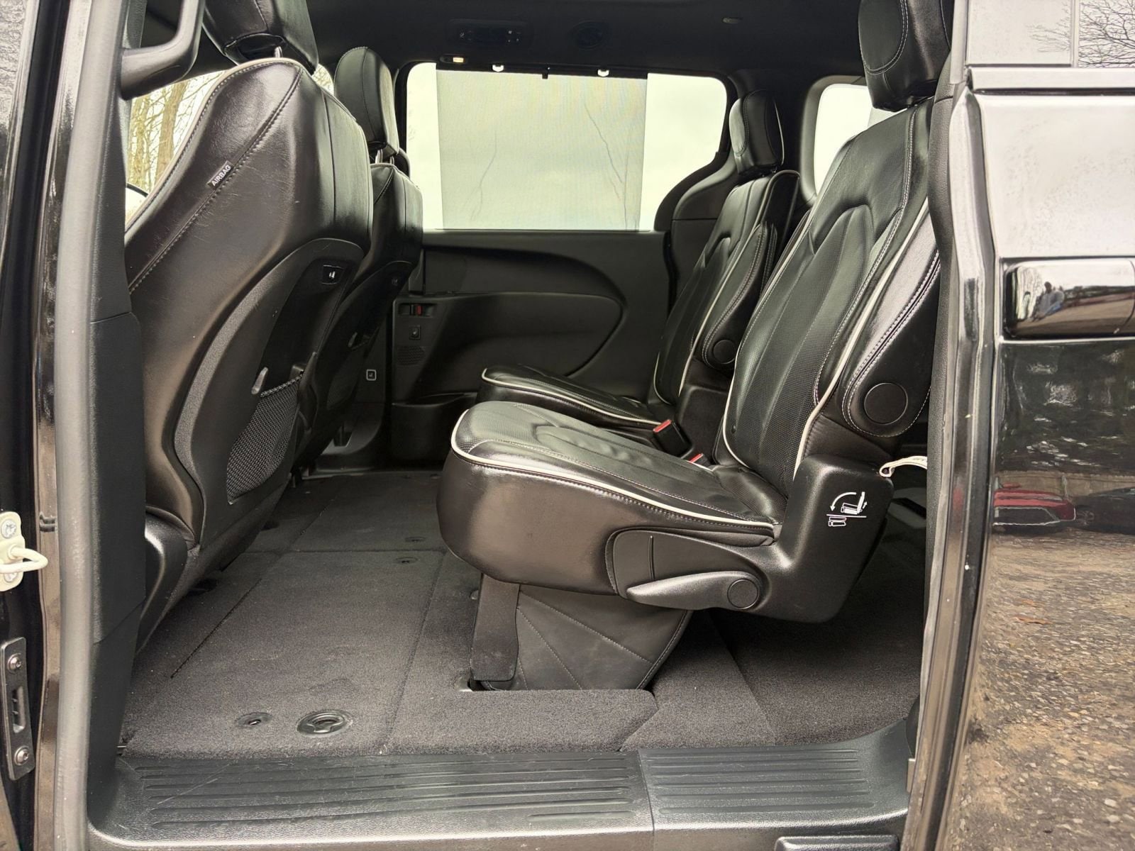 Thumbnail: 2025 Chrysler Pacifica - 28