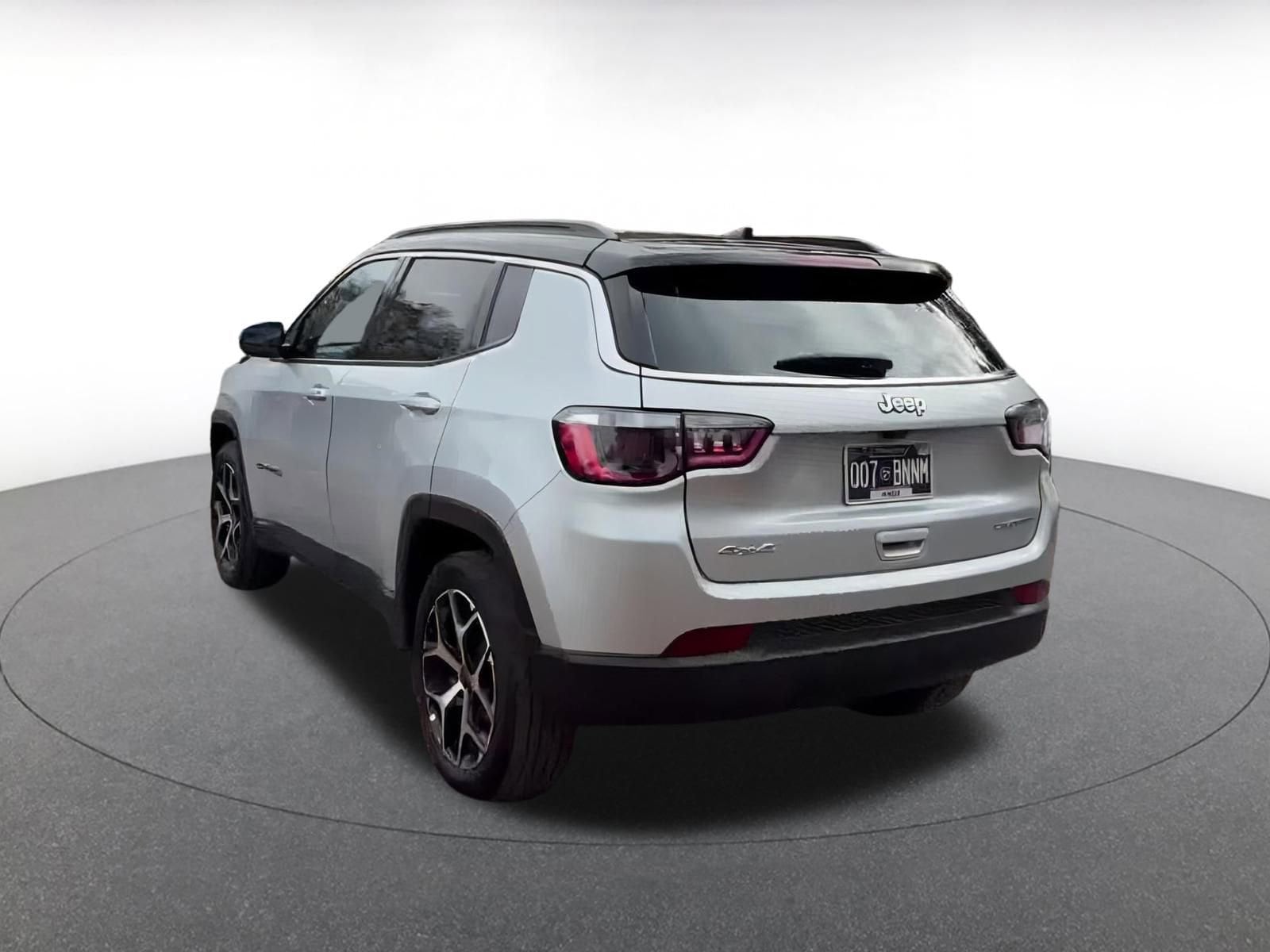 Thumbnail: 2025 Jeep Compass - 10