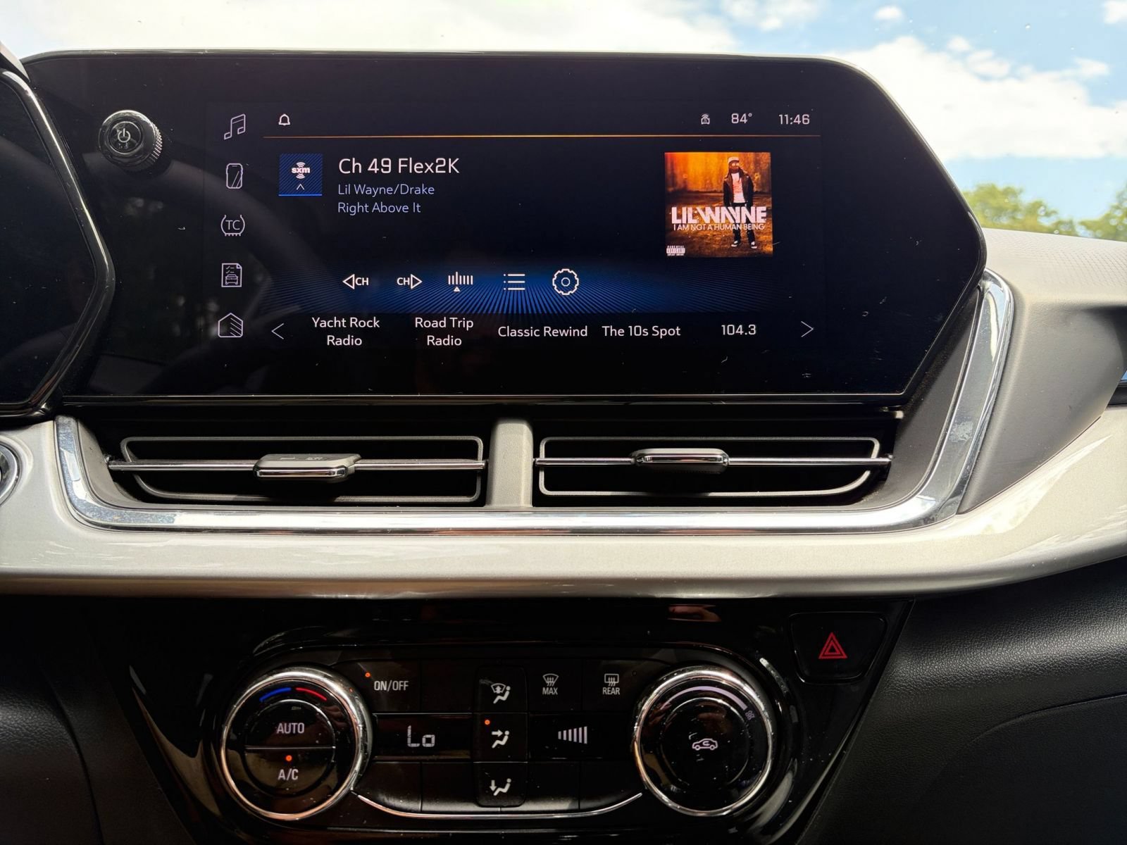 Thumbnail: 2025 Chevrolet Trax - 14