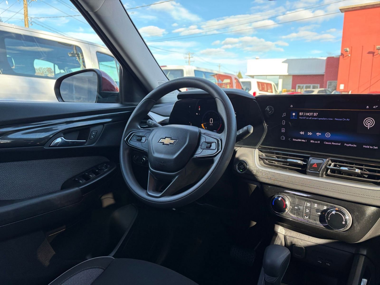 Thumbnail: 2025 Chevrolet TrailBlazer - 32