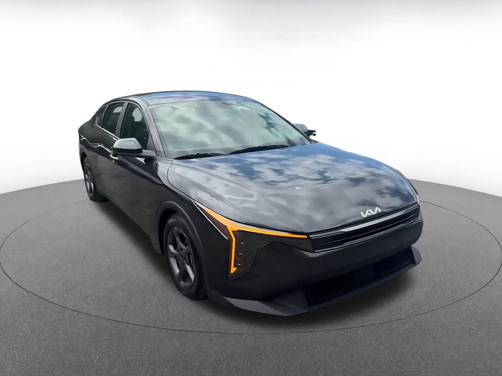 Thumbnail: 2025 Kia K4 - 3
