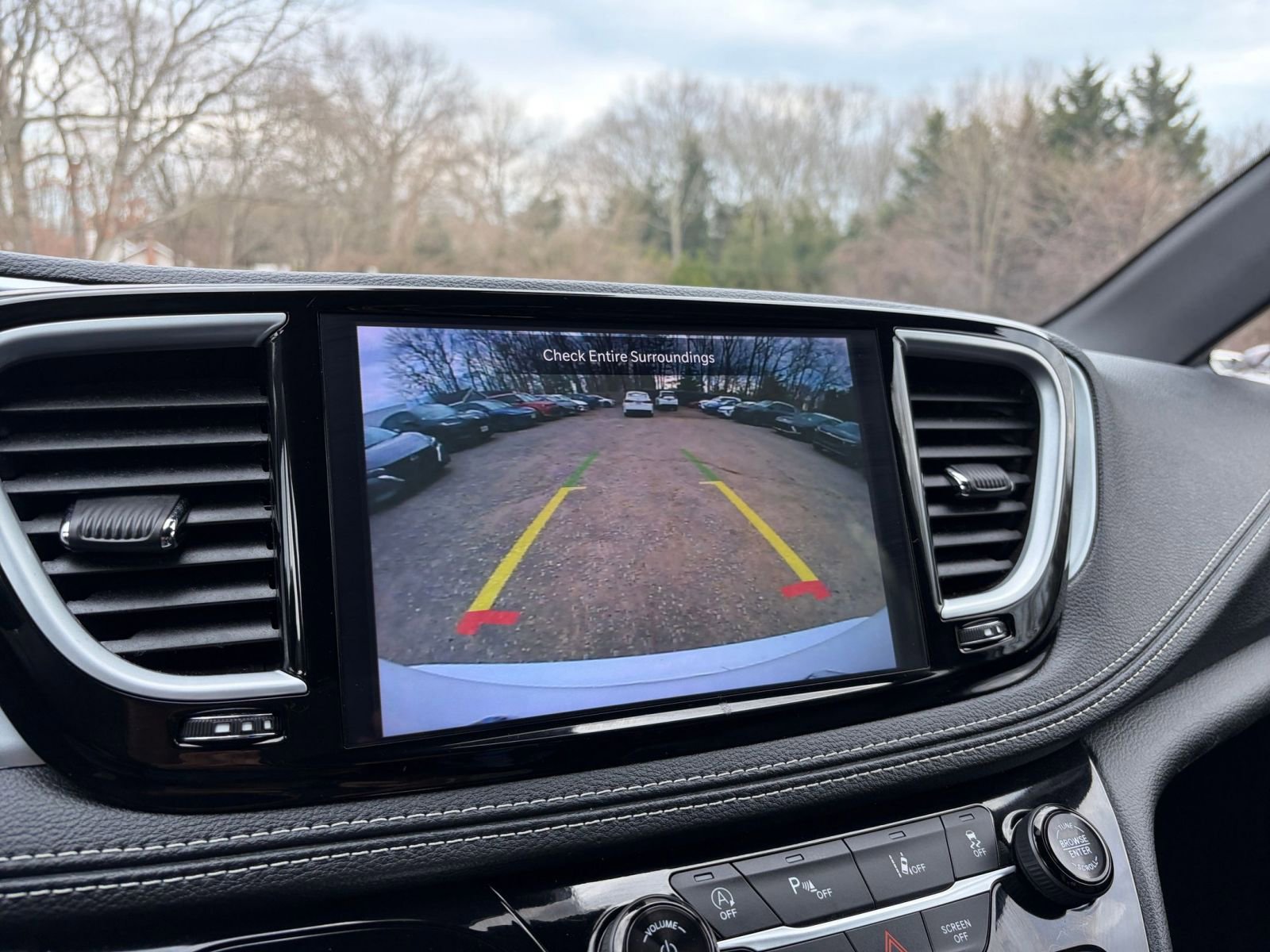 Thumbnail: 2025 Chrysler Pacifica - 25