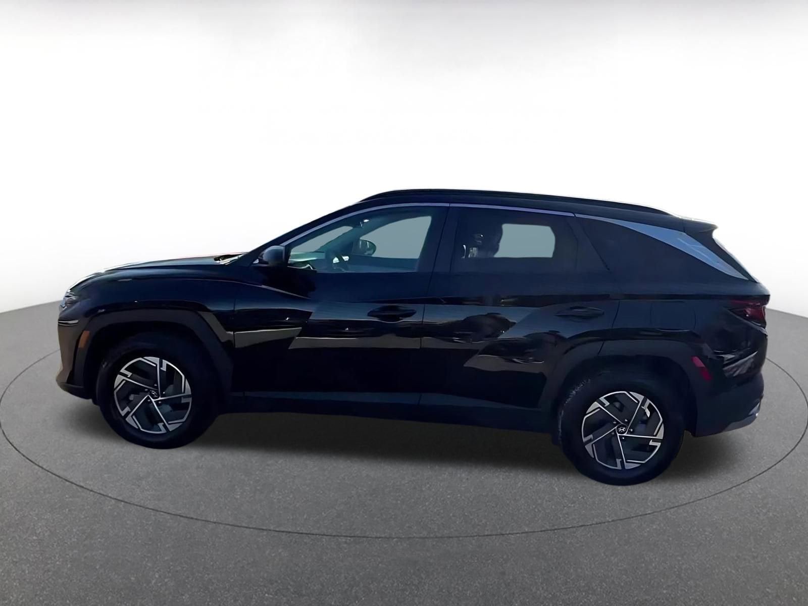 Thumbnail: 2025 Hyundai Tucson - 9