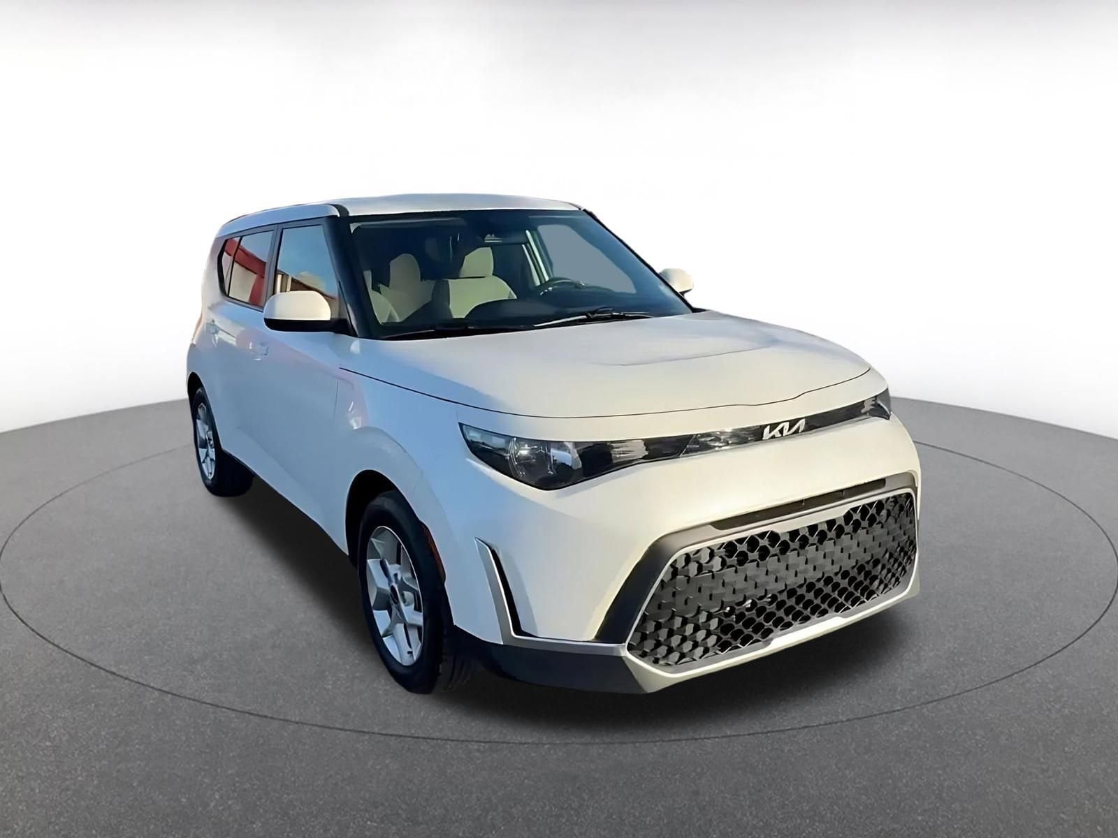 Thumbnail: 2025 Kia Soul - 3