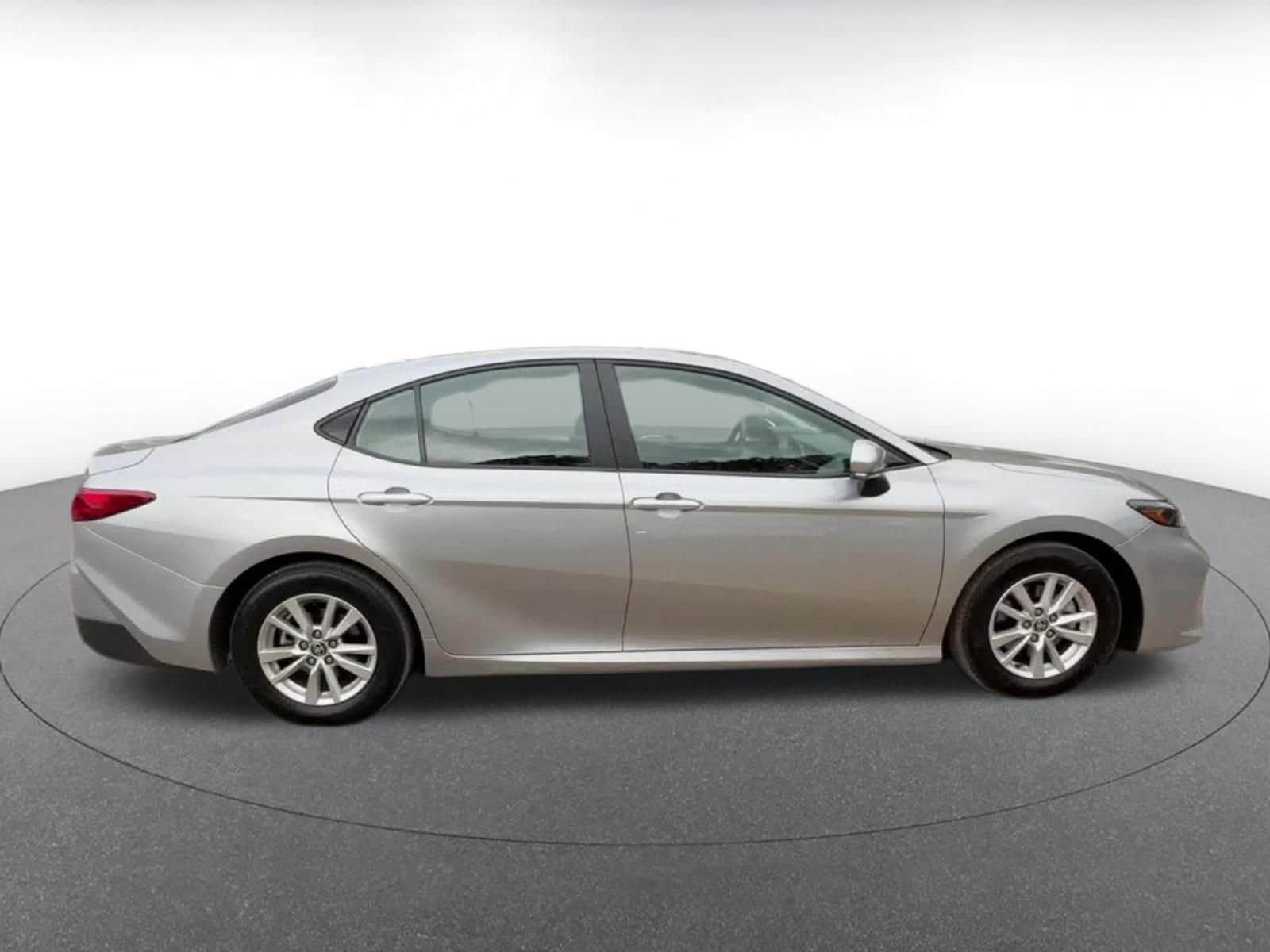 Thumbnail: 2025 Toyota Camry - 16