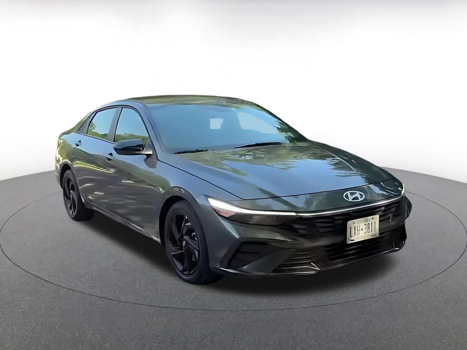 Thumbnail: 2026 Hyundai Elantra - 3