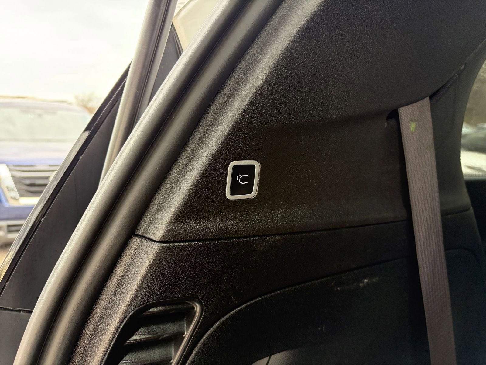 Thumbnail: 2025 Chrysler Pacifica - 23