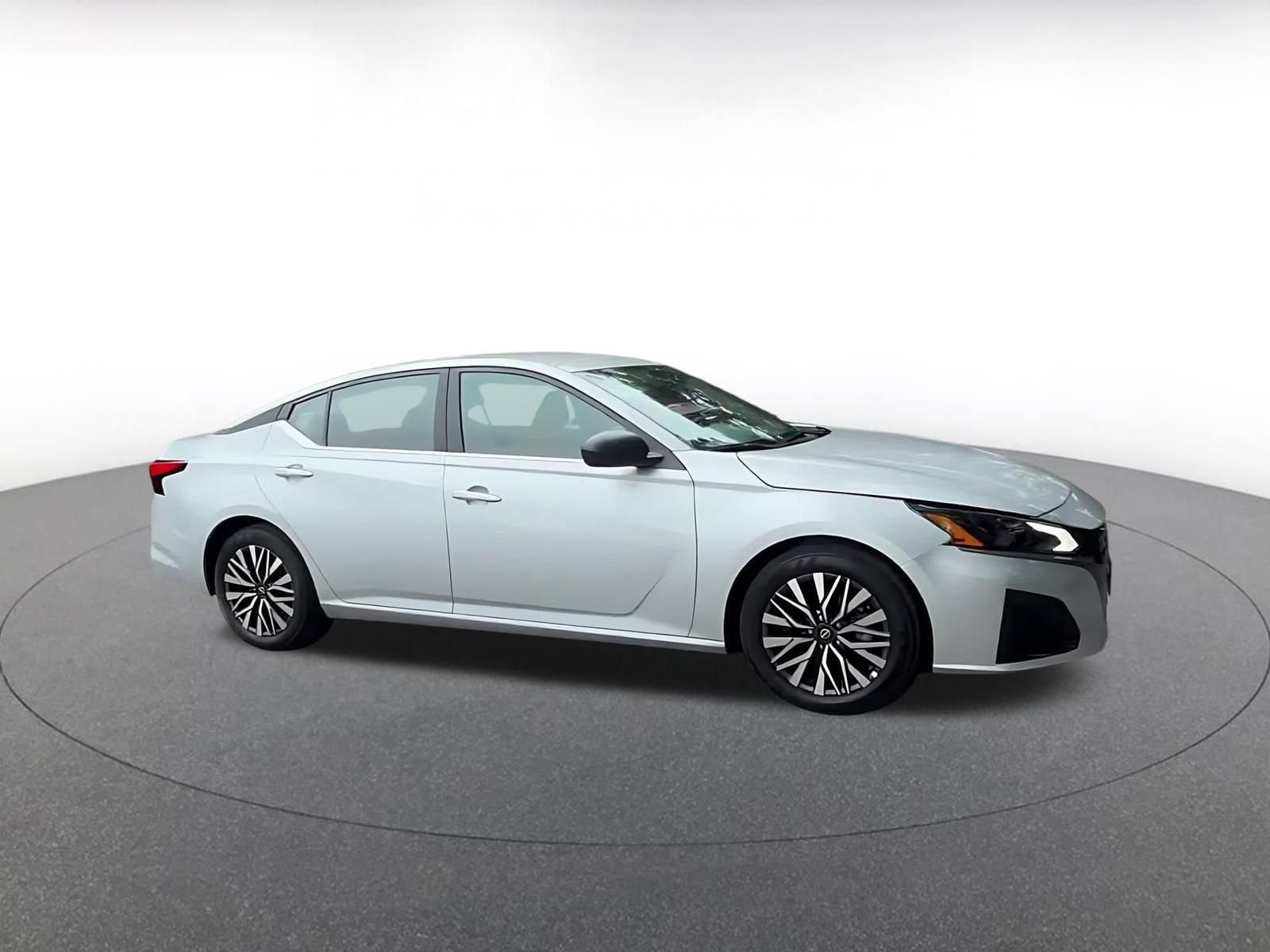 Thumbnail: 2026 Nissan Altima - 2