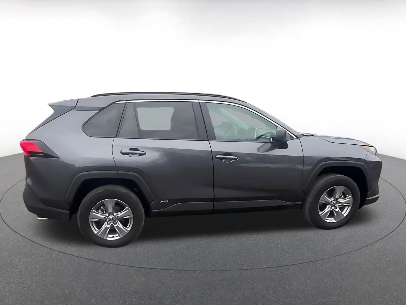 Thumbnail: 2025 Toyota RAV4 - 16