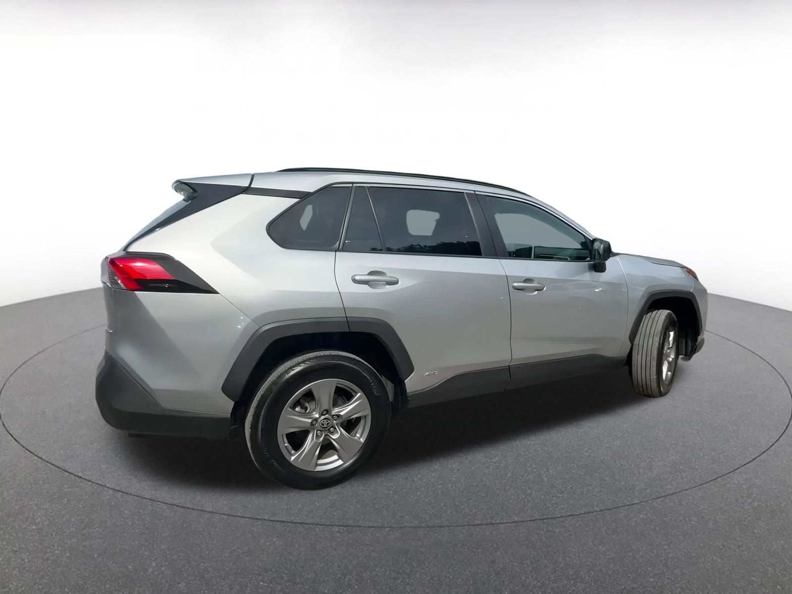 Thumbnail: 2024 Toyota RAV4 - 15