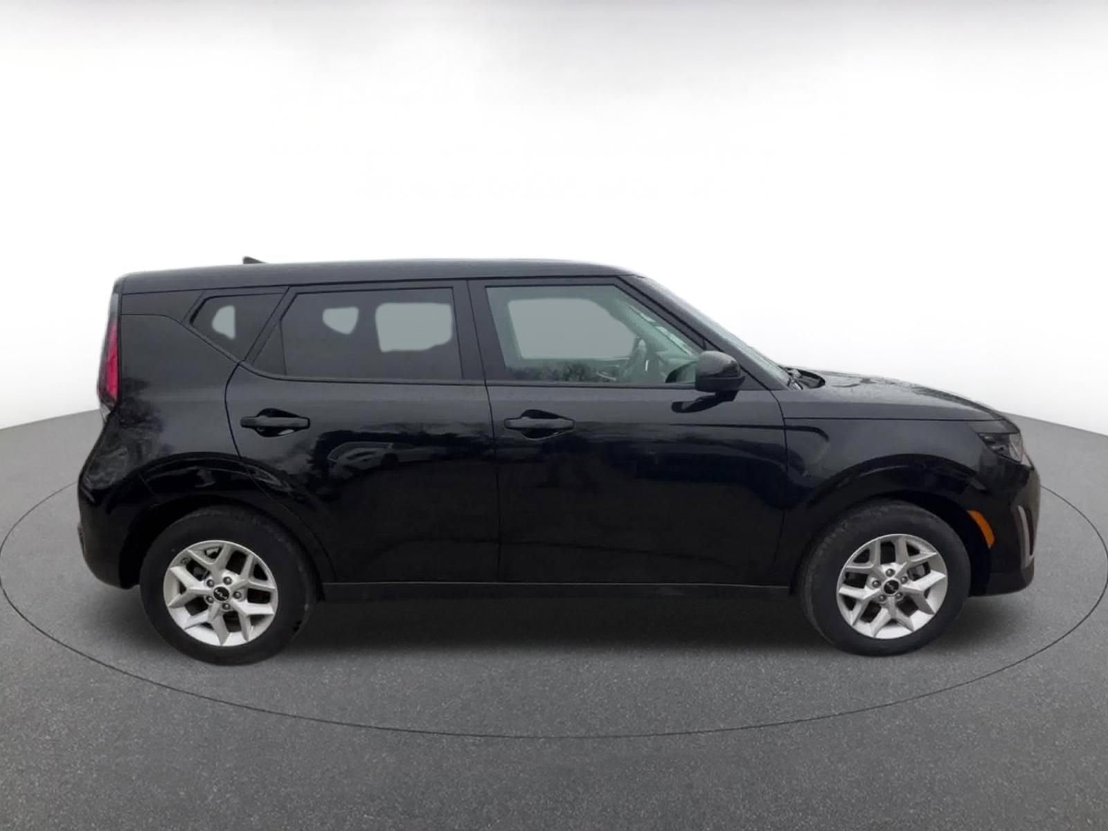 Thumbnail: 2025 Kia Soul - 16