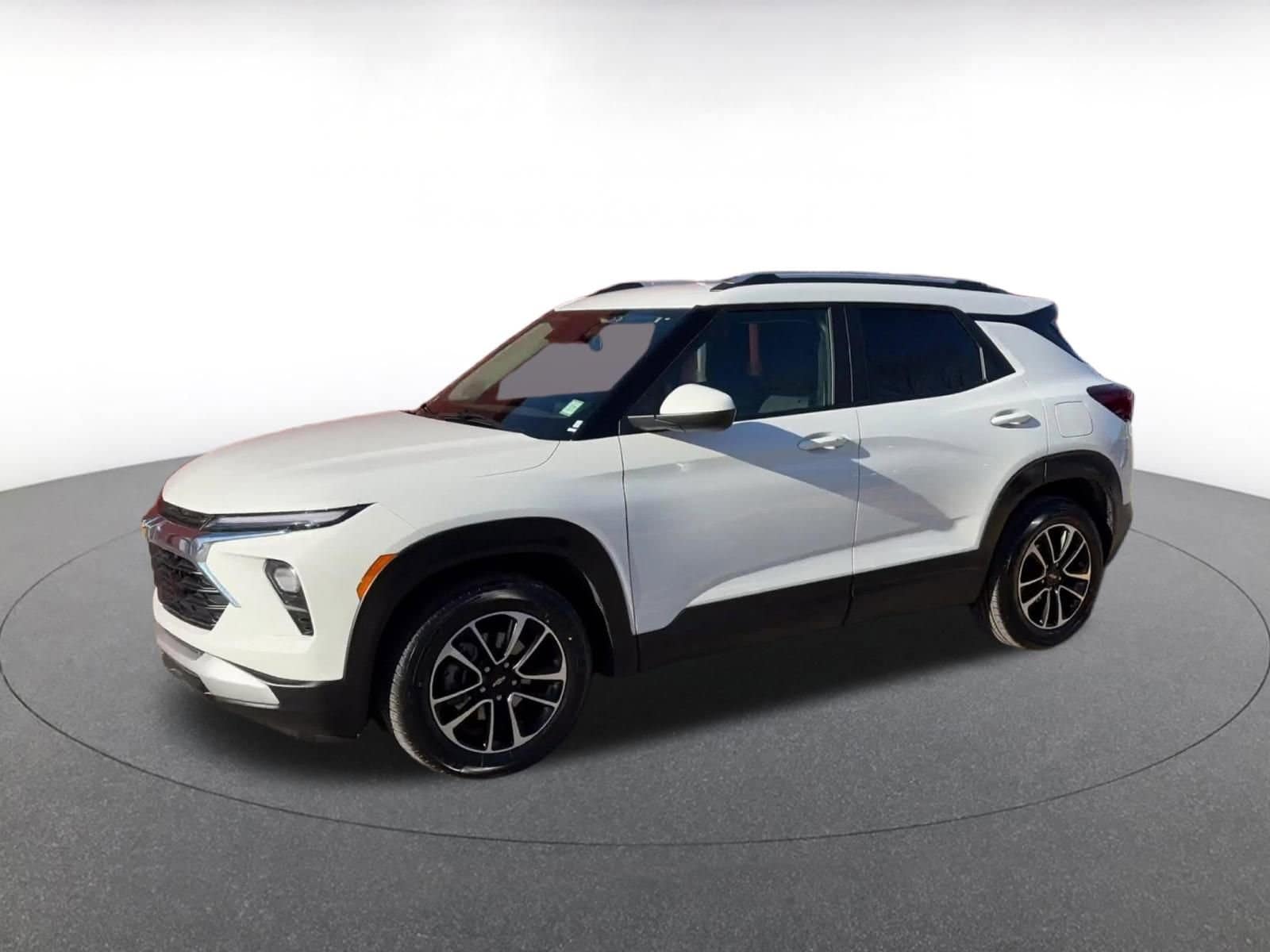 Thumbnail: 2025 Chevrolet TrailBlazer - 8