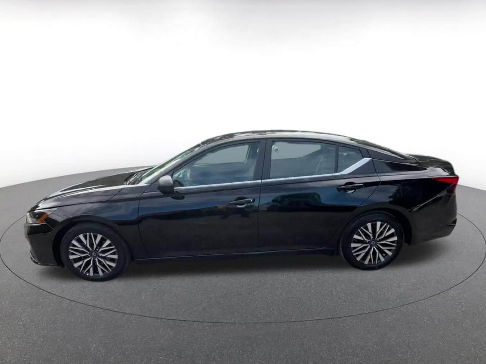 Thumbnail: 2026 Nissan Altima - 7