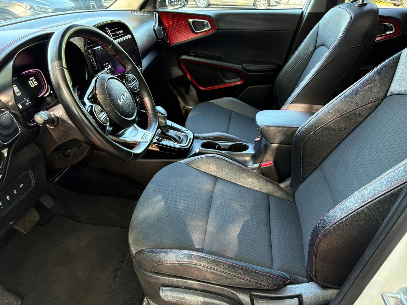 Thumbnail: 2023 Kia Soul - 25