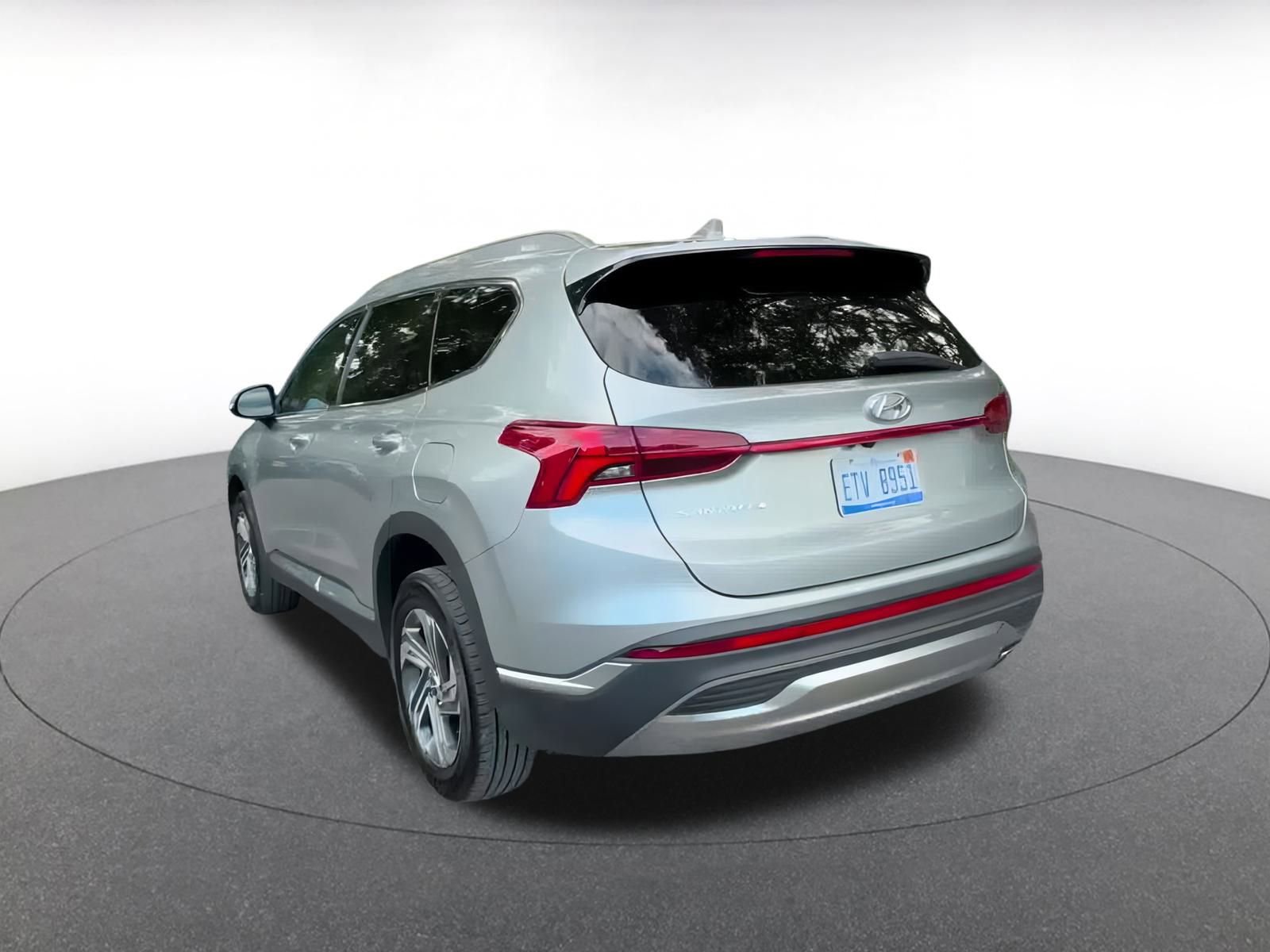 Thumbnail: 2023 Hyundai Santa Fe - 11