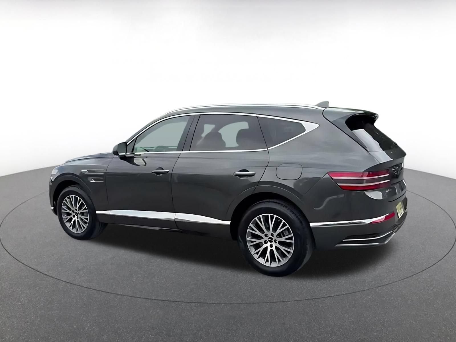 Thumbnail: 2026 Genesis GV80 - 9