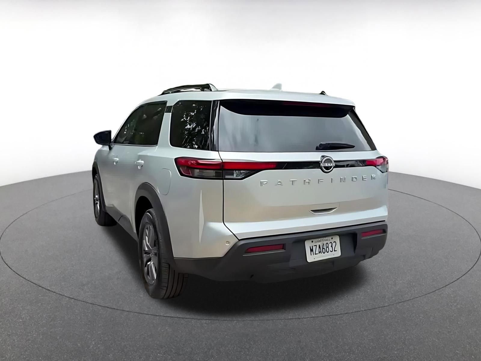 Thumbnail: 2025 Nissan Pathfinder - 11