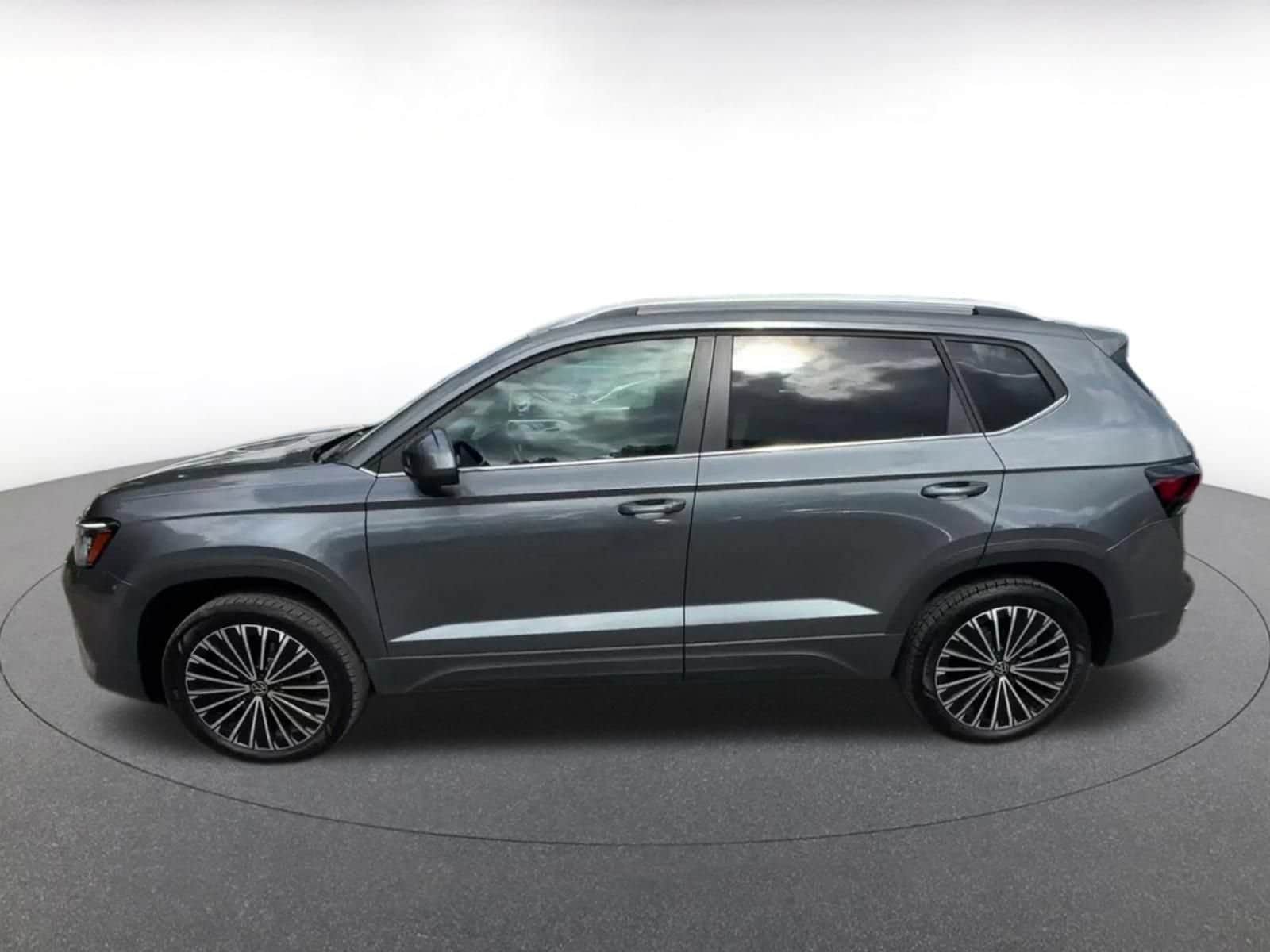 Thumbnail: 2026 Volkswagen Taos - 7