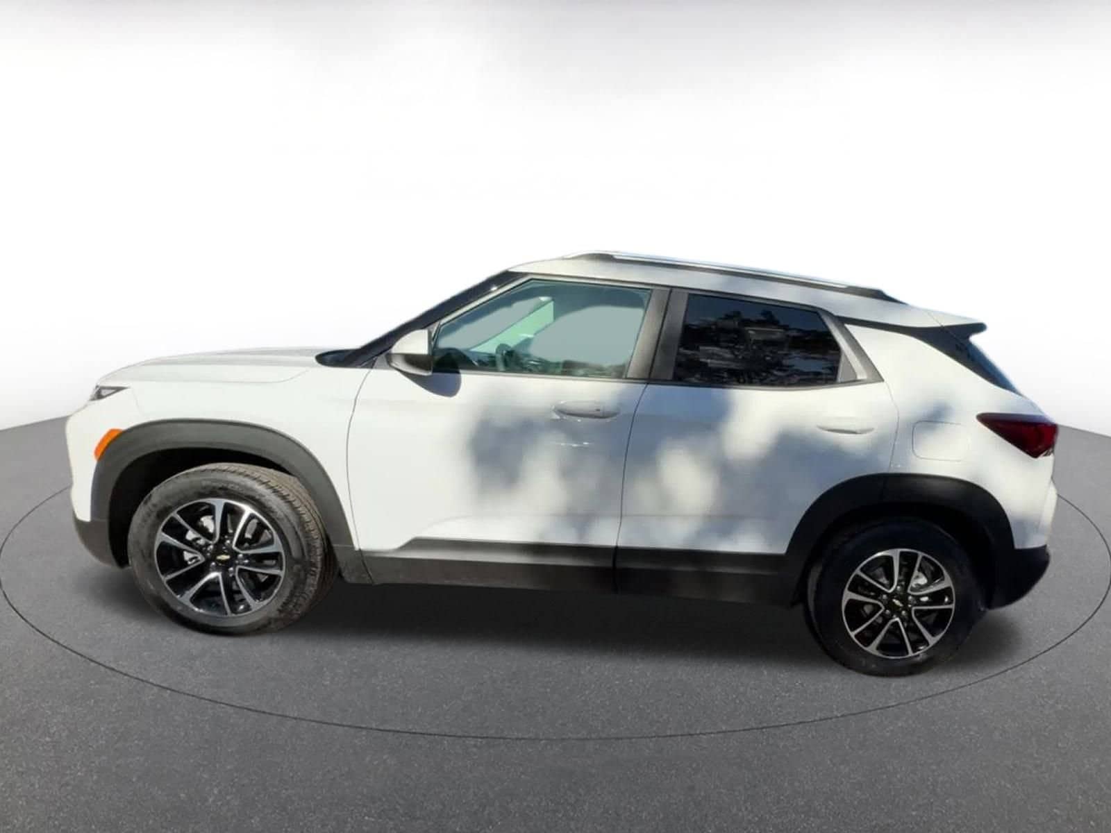 Thumbnail: 2025 Chevrolet TrailBlazer - 12