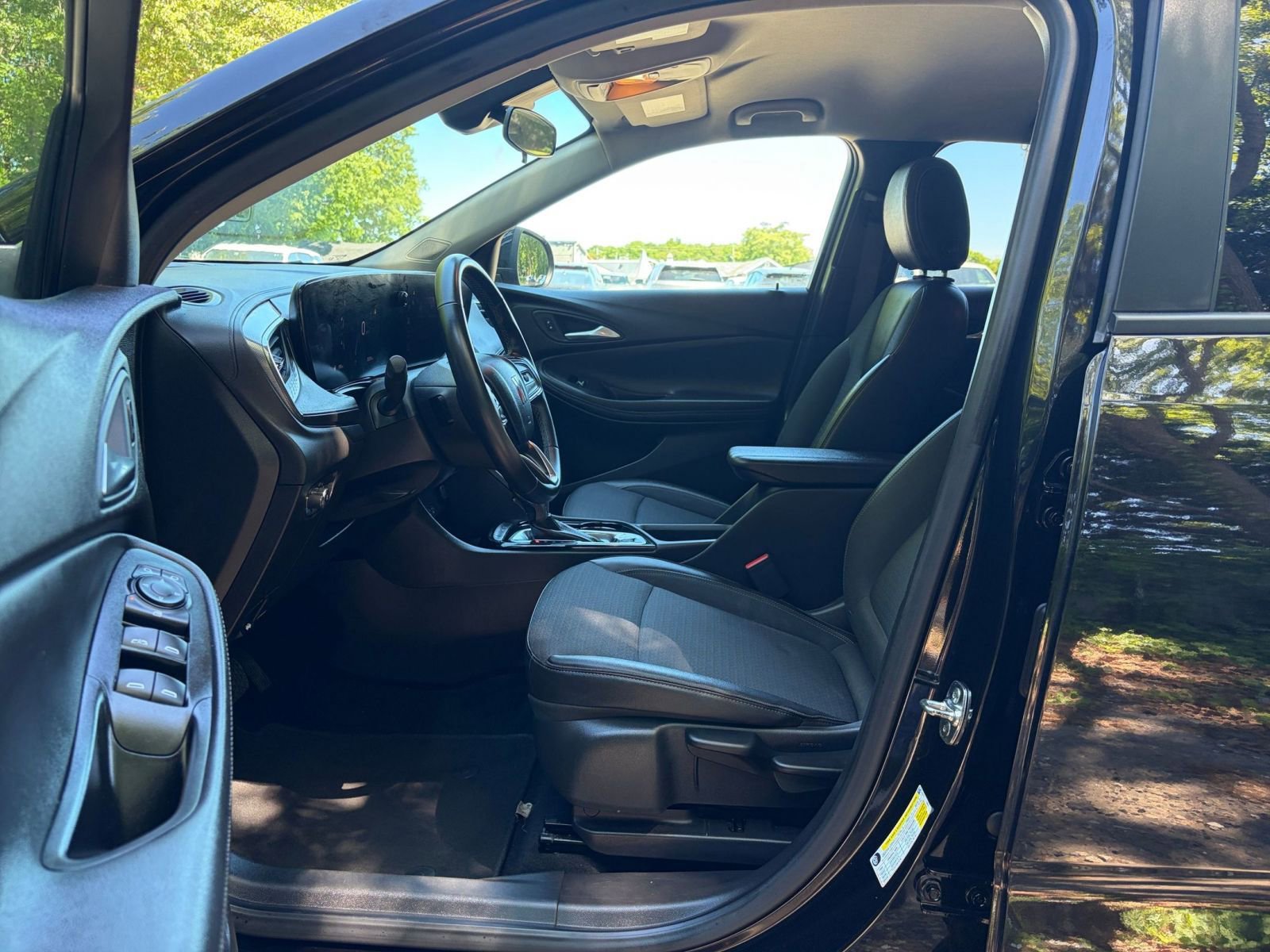 Thumbnail: 2025 Buick Encore GX - 25