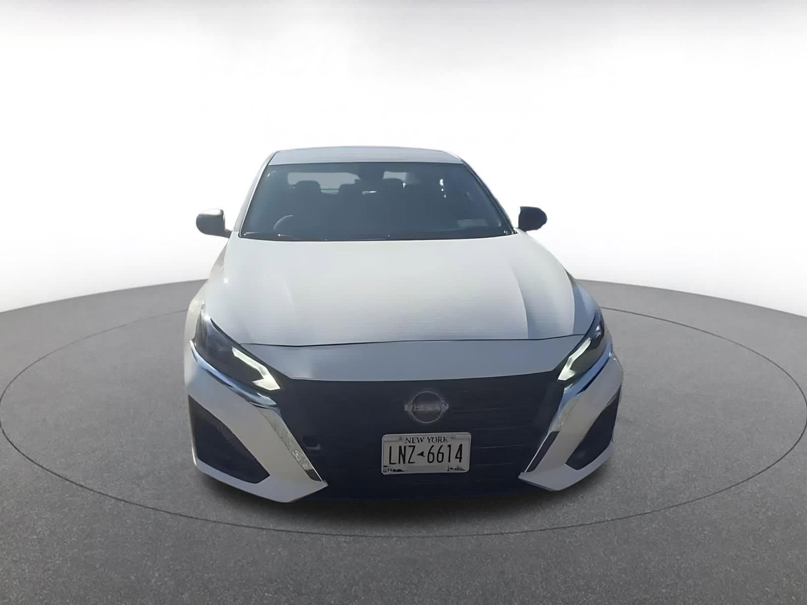 Thumbnail: 2025 Nissan Altima - 4