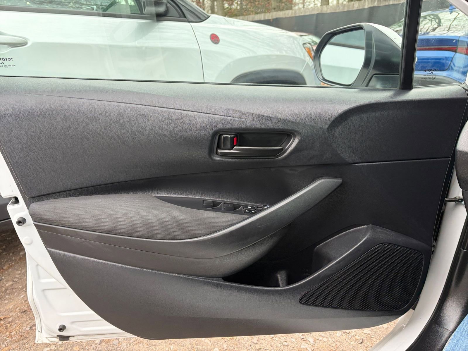 Thumbnail: 2025 Toyota Corolla - 18