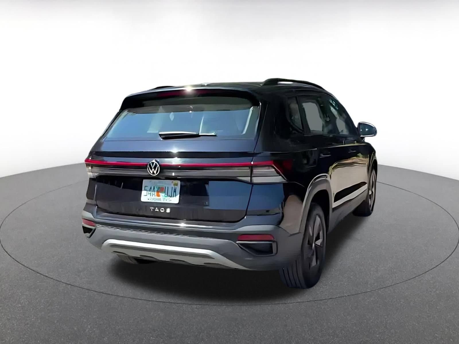 Thumbnail: 2026 Volkswagen Taos - 11