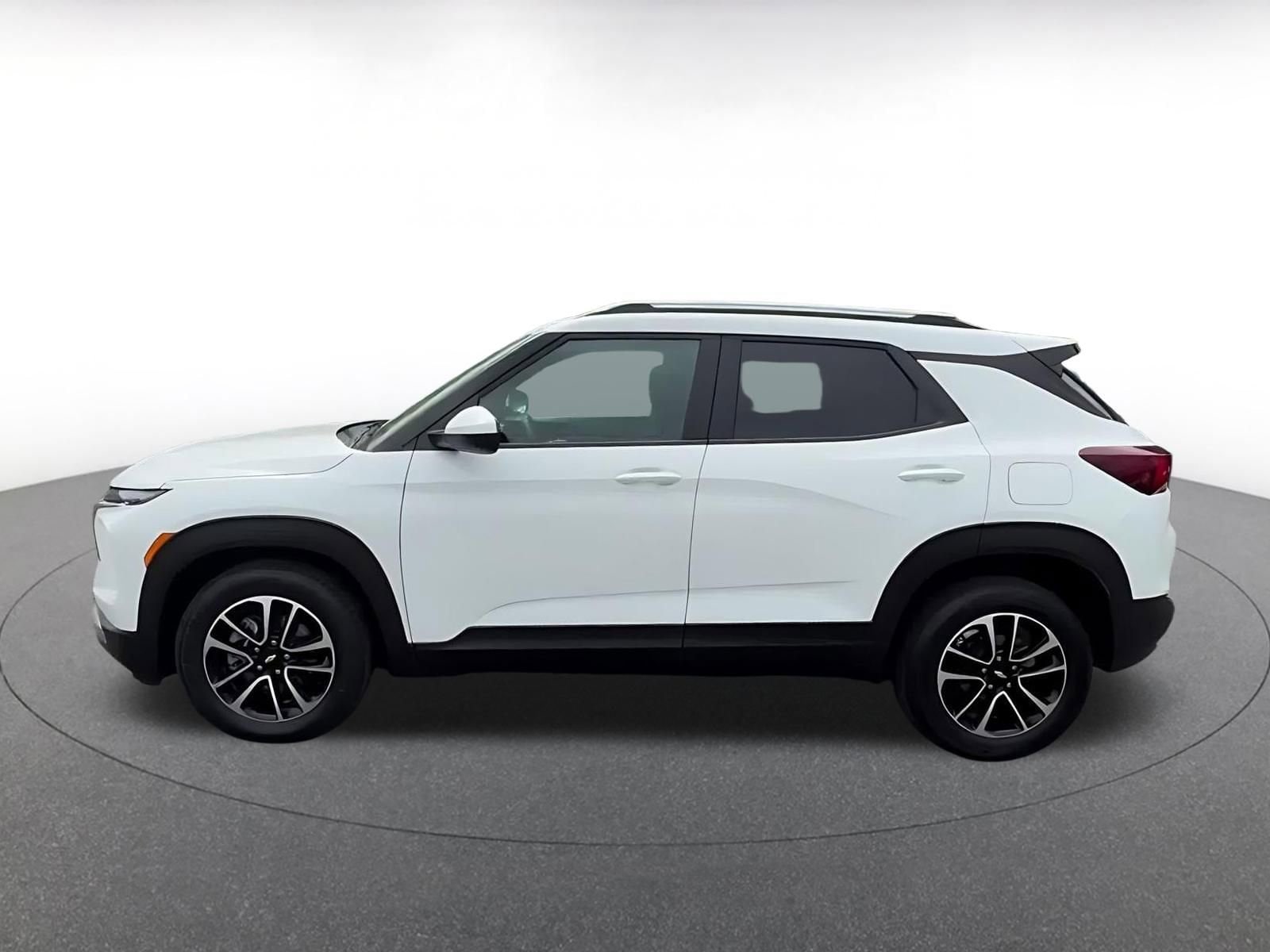 Thumbnail: 2025 Chevrolet TrailBlazer - 10