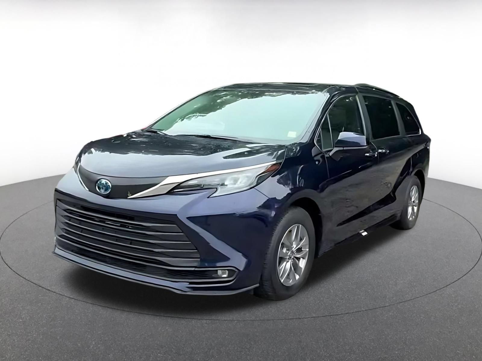 Thumbnail: 2025 Toyota Sienna - 7
