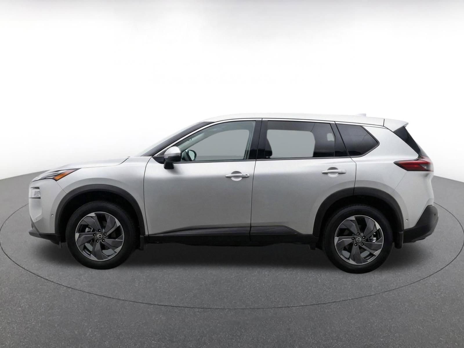 Thumbnail: 2025 Nissan Rogue - 4