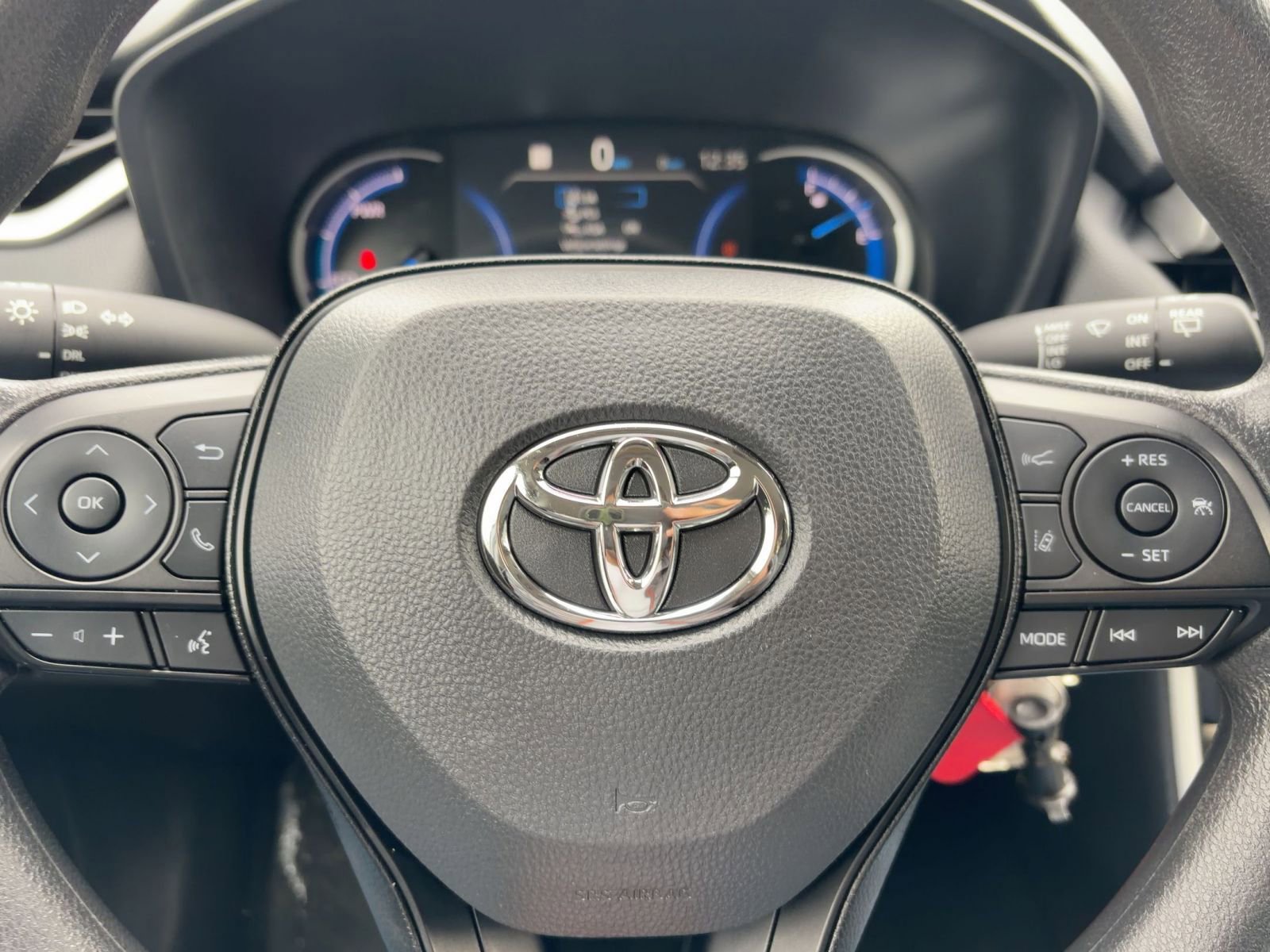 Thumbnail: 2025 Toyota RAV4 - 25