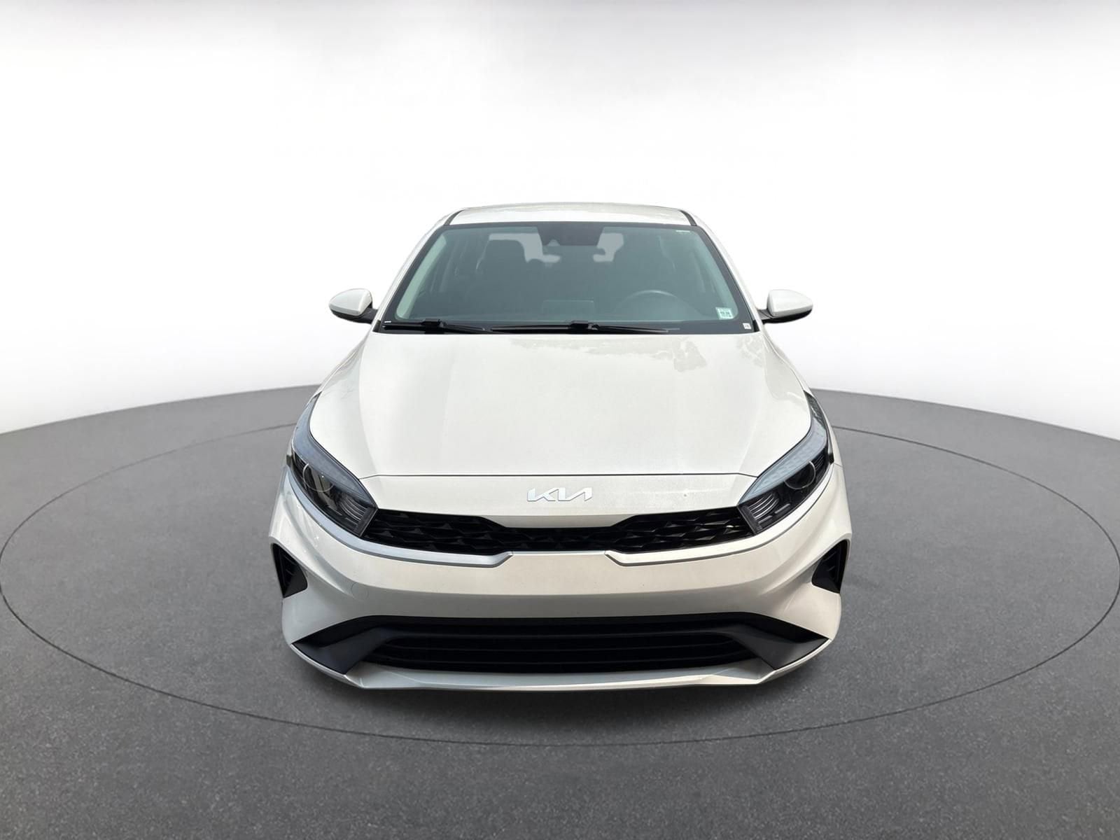 2023 Kia Forte LXS 3