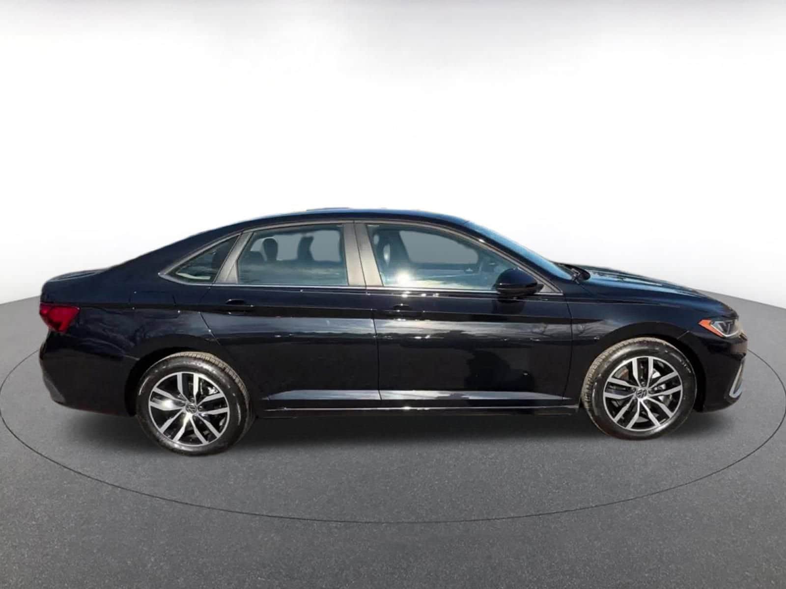 Thumbnail: 2025 Volkswagen Jetta - 16