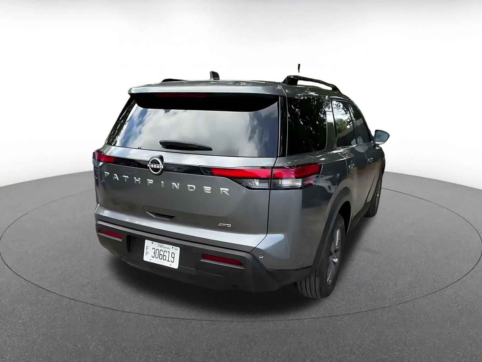 Thumbnail: 2025 Nissan Pathfinder - 14