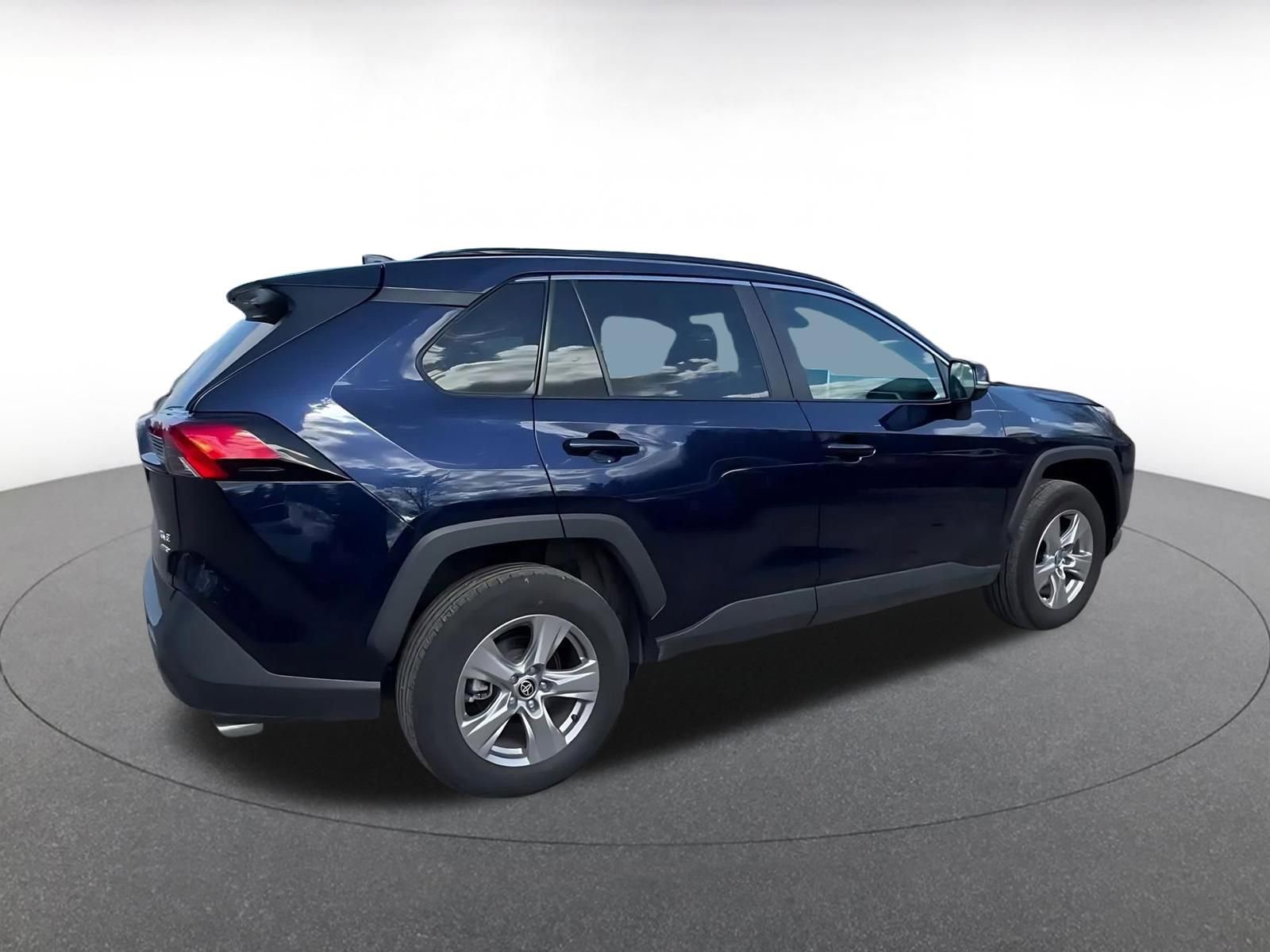 Thumbnail: 2025 Toyota RAV4 - 15