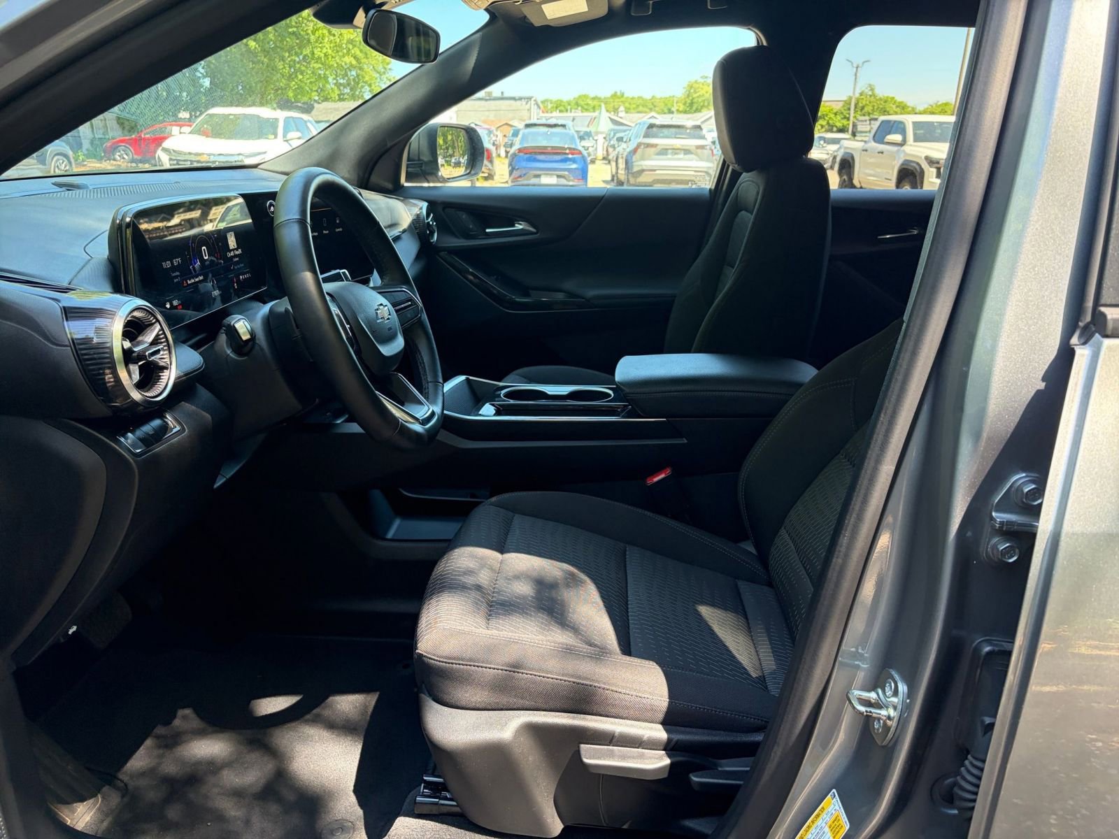Thumbnail: 2025 Chevrolet Equinox - 27