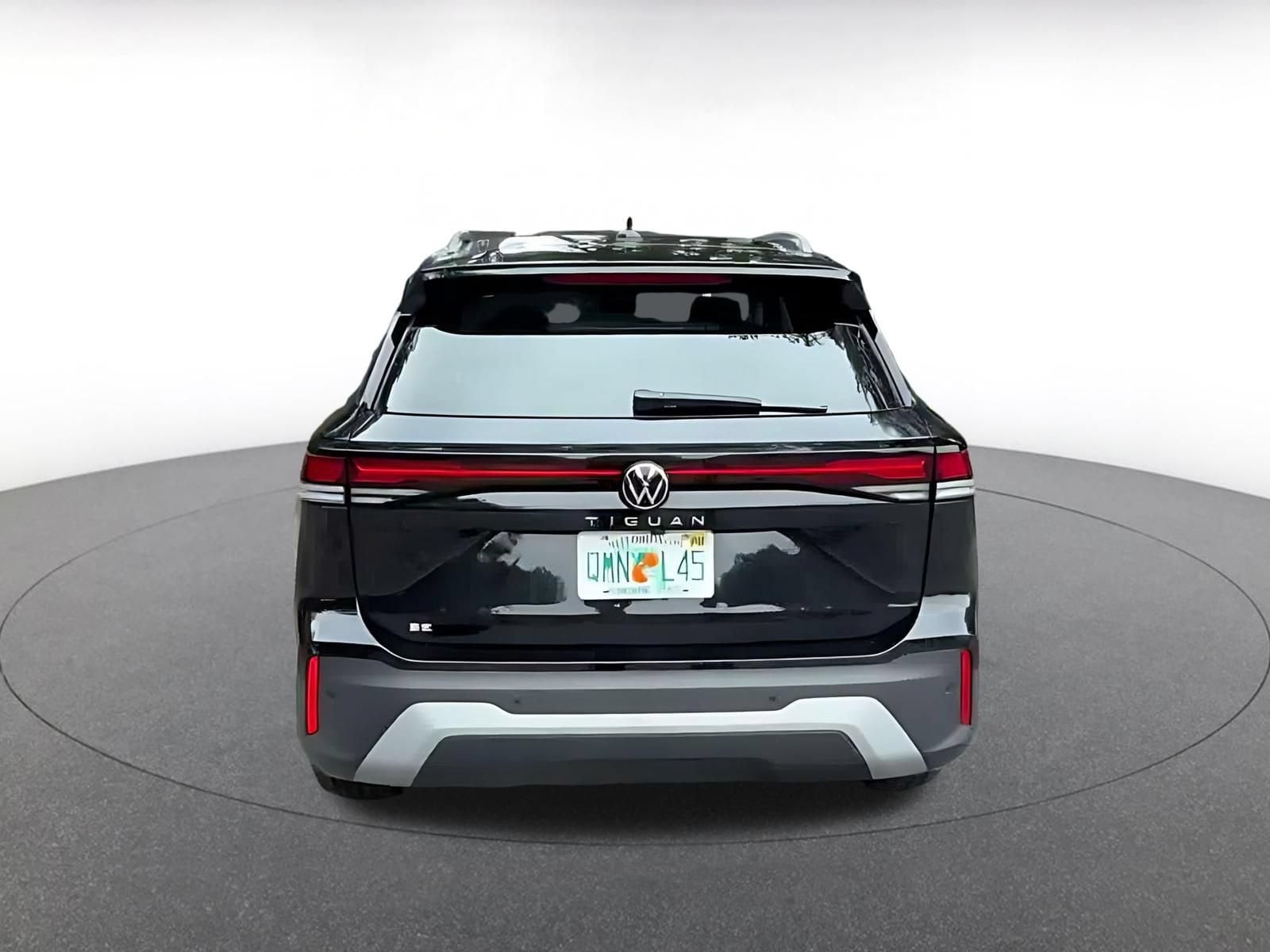Thumbnail: 2026 Volkswagen Tiguan - 10