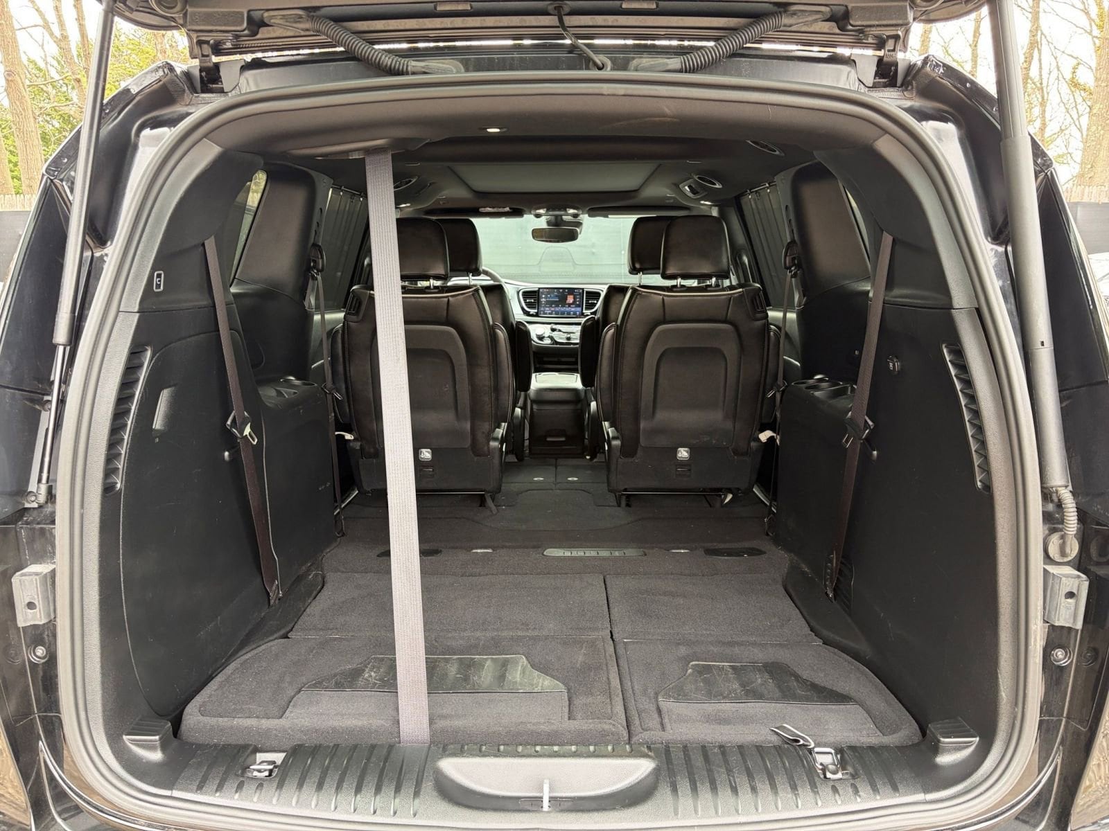 Thumbnail: 2025 Chrysler Pacifica - 35