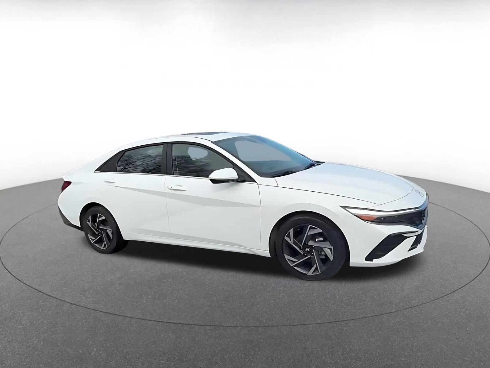 Thumbnail: 2025 Hyundai Elantra - 2