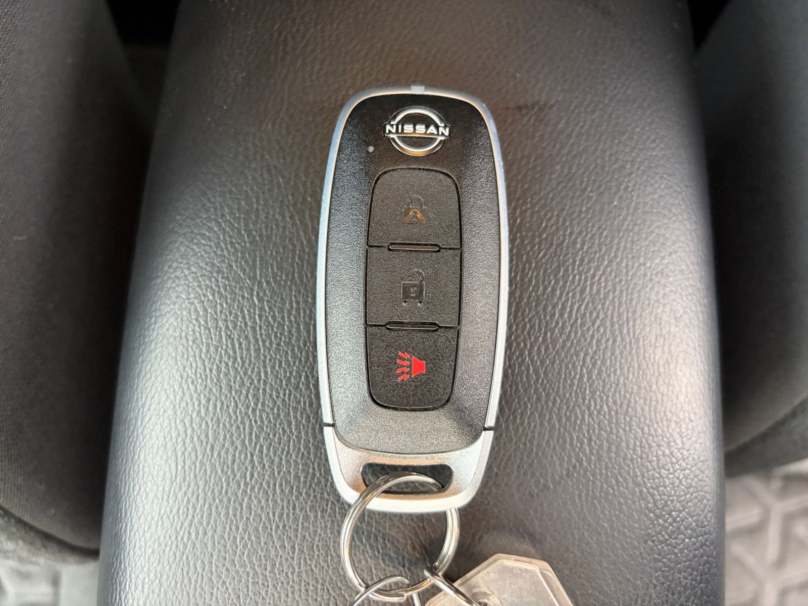 Thumbnail: 2025 Nissan Kicks - 21